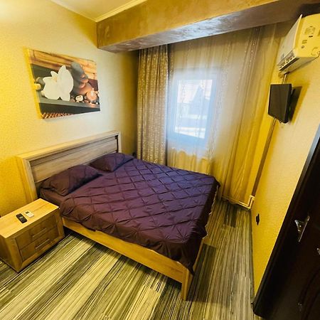 Urban Rez Suites 雅西 外观 照片