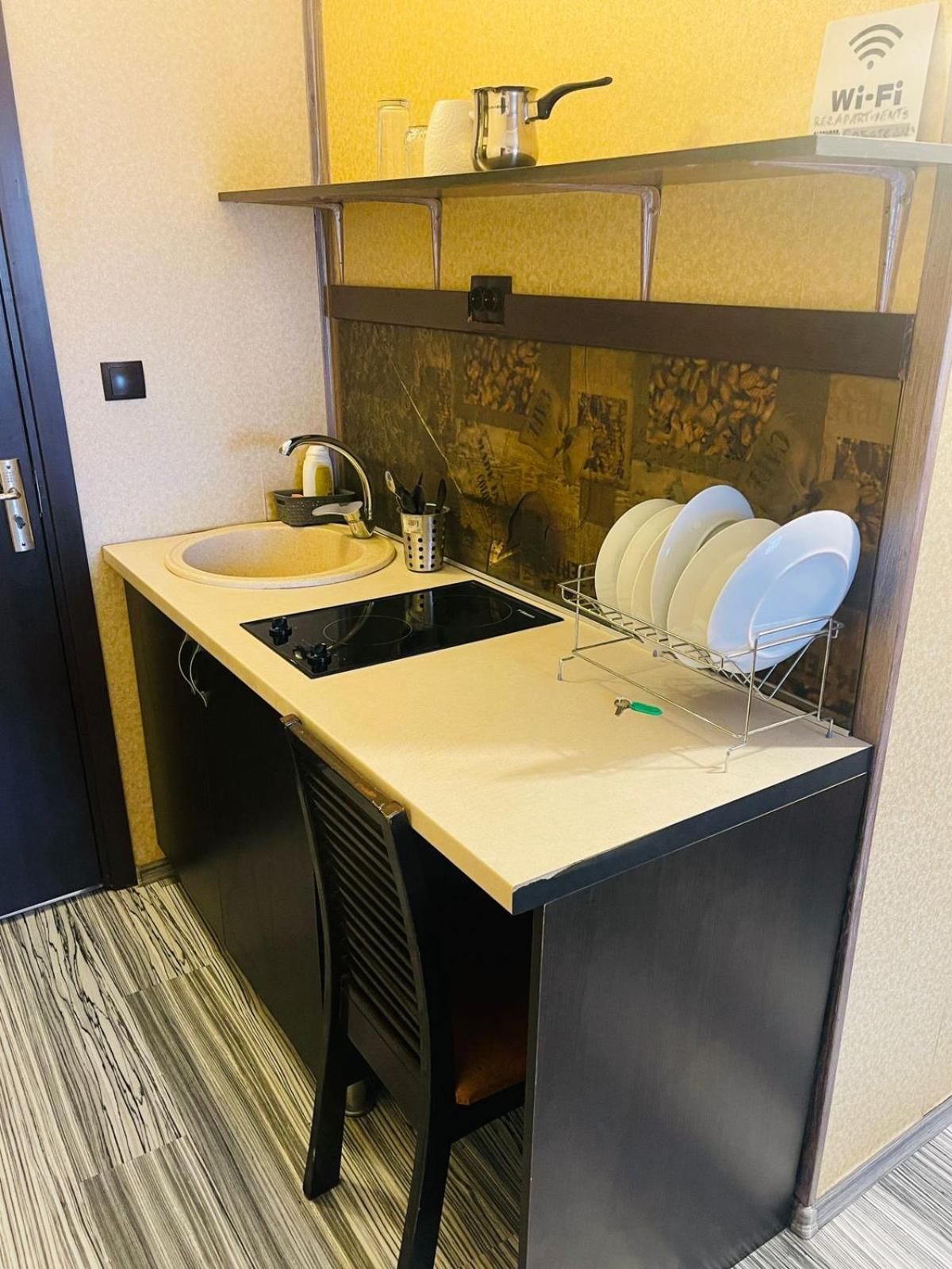 Urban Rez Suites 雅西 外观 照片